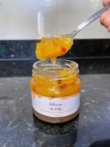 Geleia de Abacaxi com Pimenta Rosa – 165g